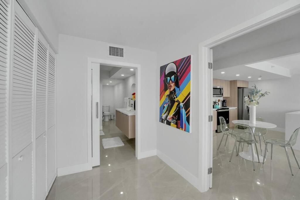 Shades Of Miami Sky Penthouse! Newly Renovated Apartment Exterior photo