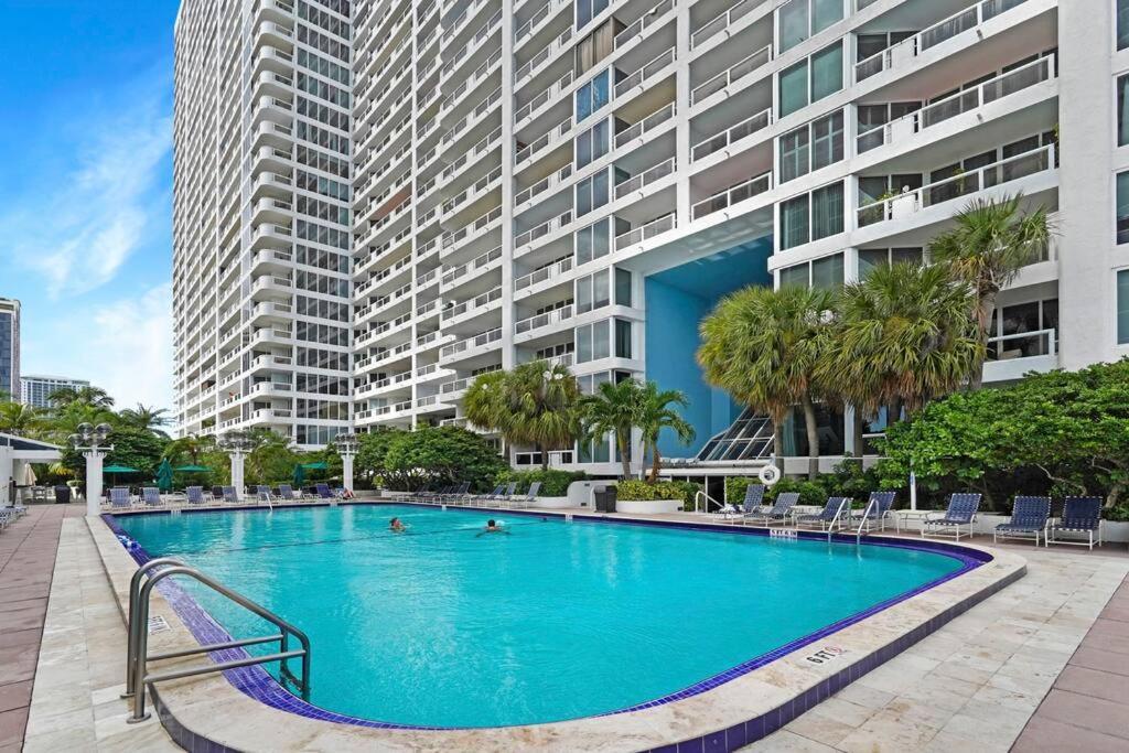 Shades Of Miami Sky Penthouse! Newly Renovated Apartment Exterior photo